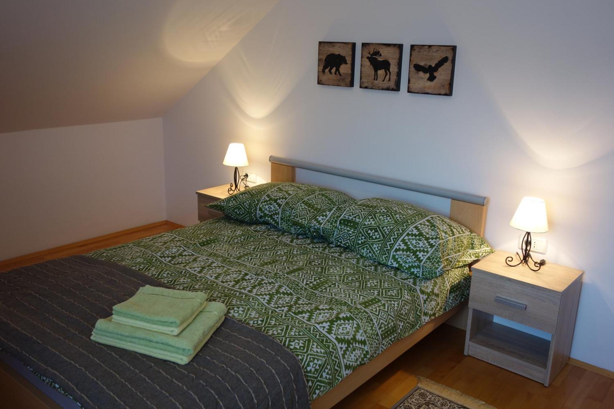 Apartment Beks Postojna Bagian luar foto