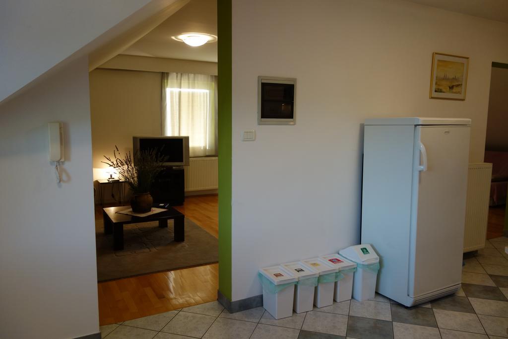 Apartment Beks Postojna Bagian luar foto